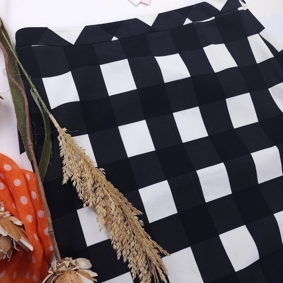 New Banana Republic Black White Stretch Rayon Cotton Blend Size 12P - Picture 7 of 11